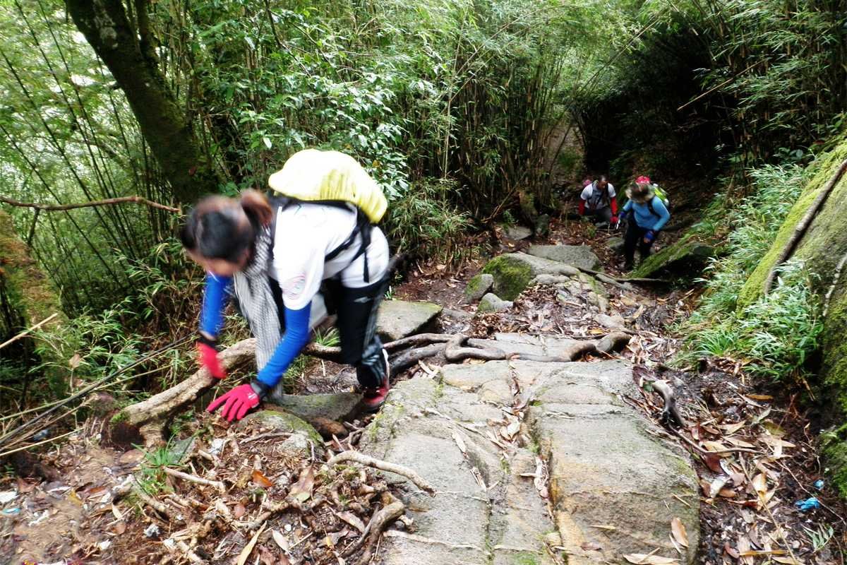 Mt Fansipan Trekking 4 Day Tour